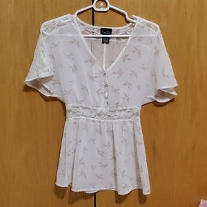 Sparrow Bird Print Lacy White Top